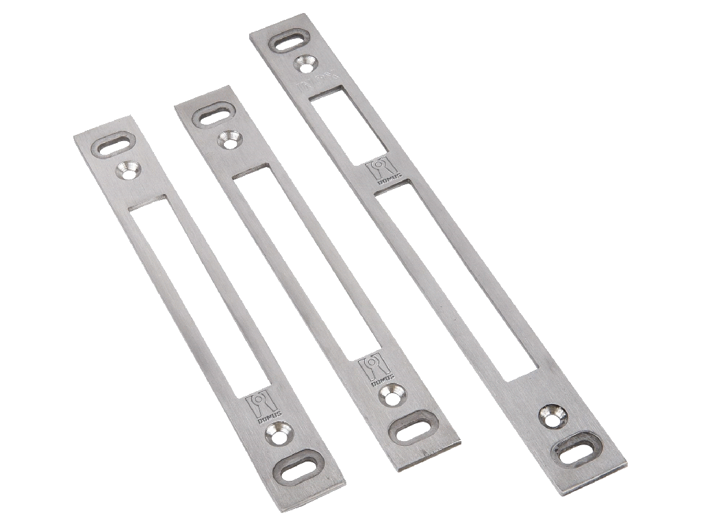 Set of 3 pieces for adjustable striking plates for three points lock for CAMERA profiles